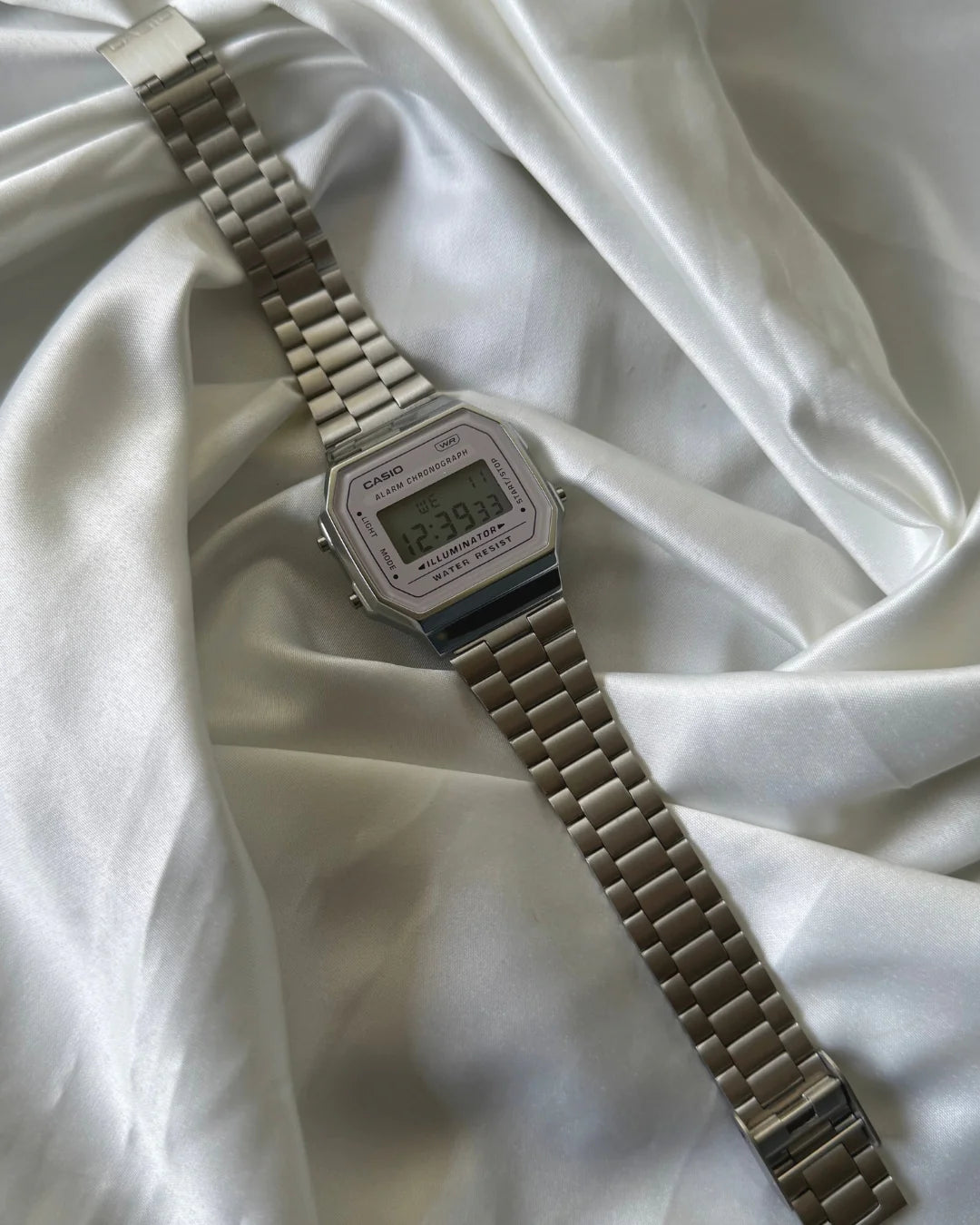 Vintage A168 Unisex (Digital Watch)